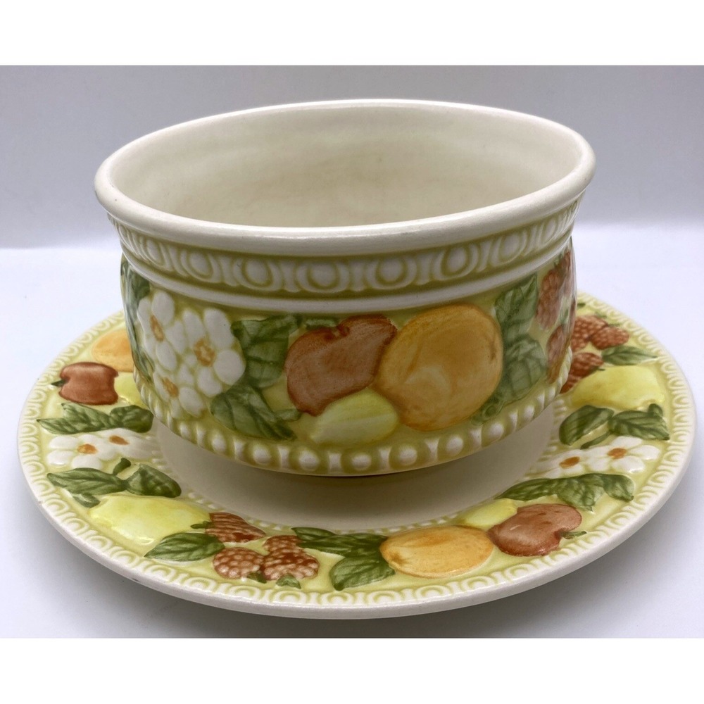 Vintage Della Robbia Gravy Boat w/ Attached Under-plate 1960's Vernonware Metlox